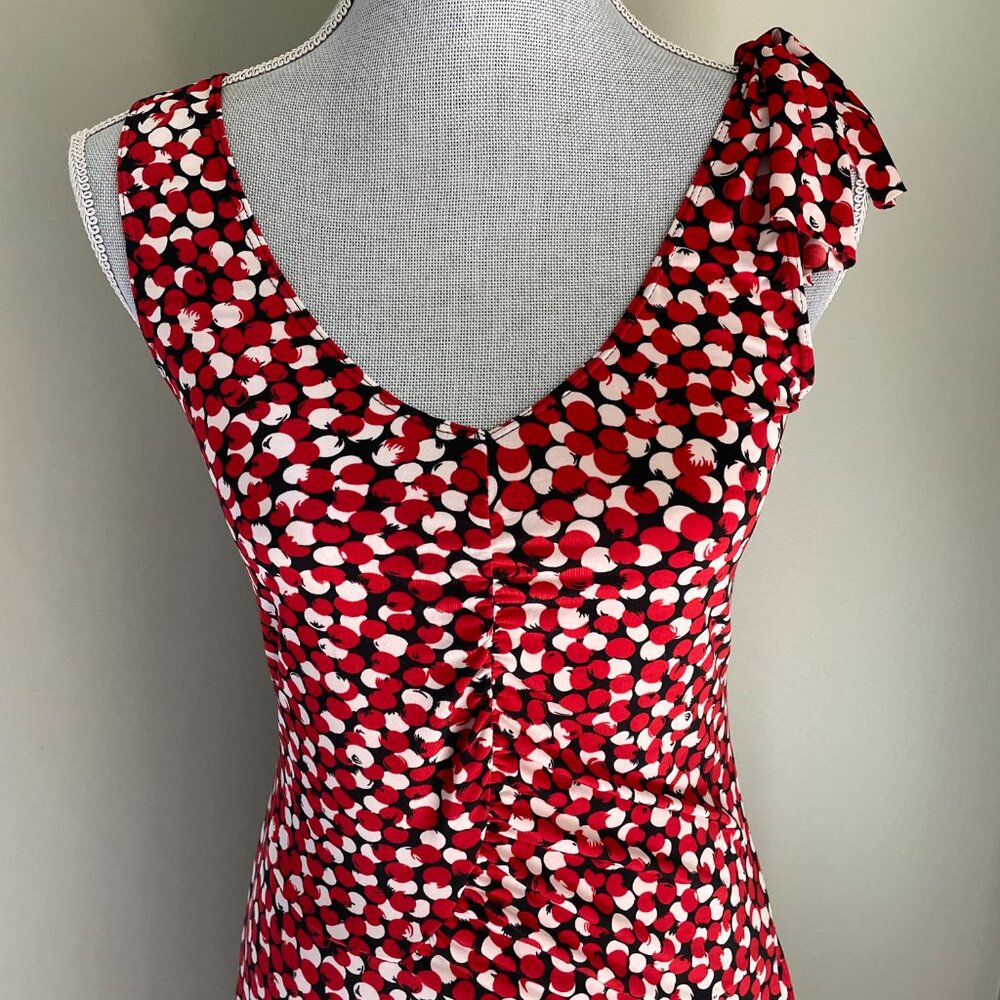 BCBG MAX AZRIA Summer SUndress ruched Italian Summer Red Print (tomatoes?) MED - Picture 2 of 6